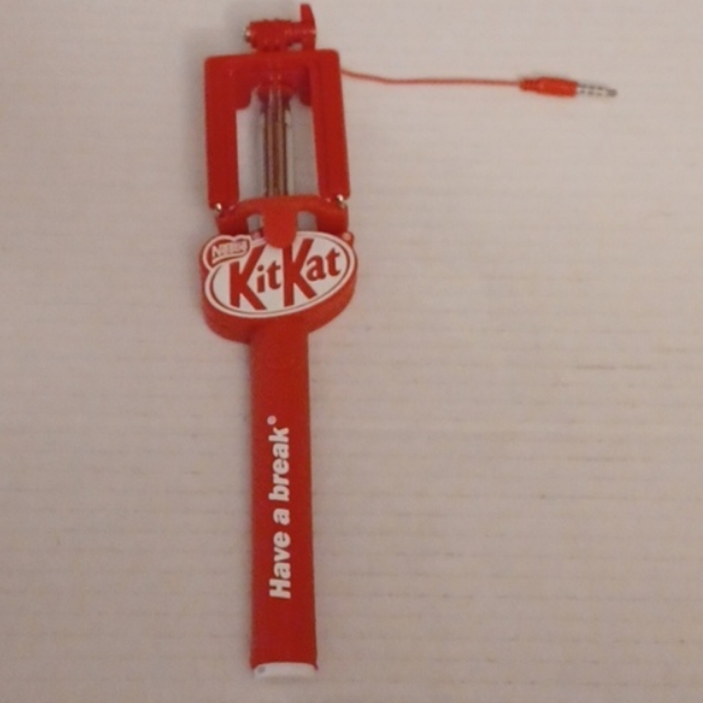 4/$40 New KitKat Selfie Stick